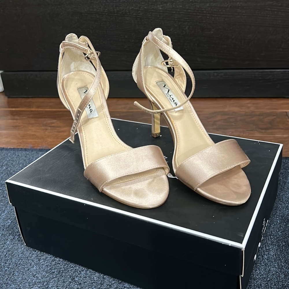 Nina Champagne Heel